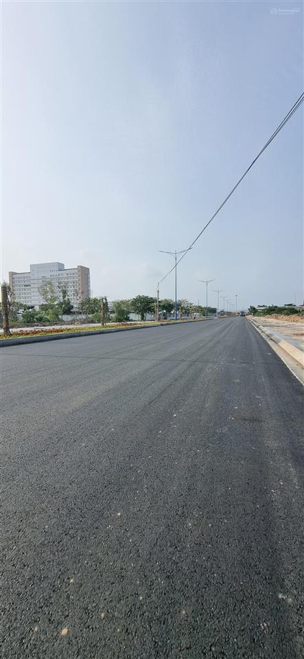 Bán đất mặt tiền đường hàng điều ngang 85m cách dự án sungroup 100m