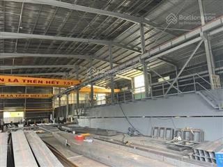 Xưởng cơ khí công nghiệp nặng gần kcn mỹ xuân b1 2.300m² | cẩu trục 10 tấn