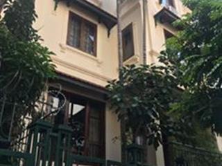 Cc bán nhà ven hồ tây, trích sài, lô góc 3 thoáng 91m2 31 tỷ.  0913 978 ***