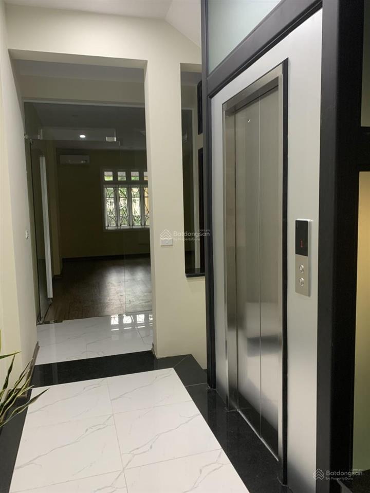 Bán nhà phố nguyễn khiết , hoàn kiếm 29m 4,05 tỷ ở ngay mặt ngõ ba gác tránh xe máy  0913 978 ***