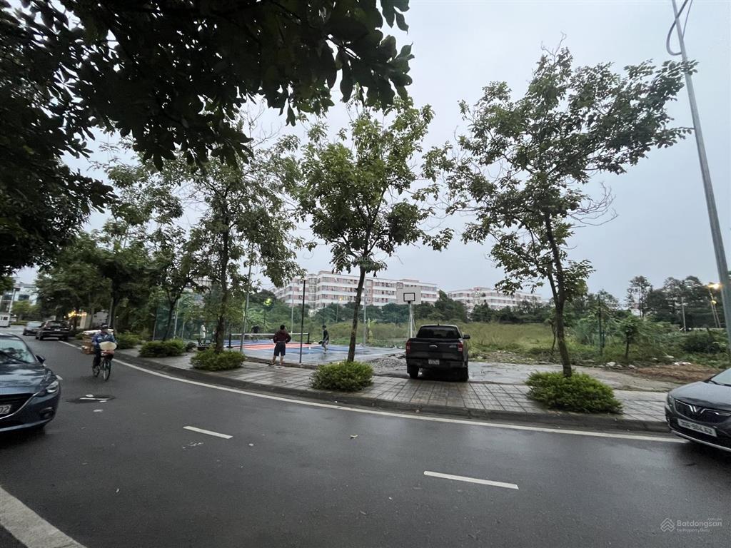 Giá tốt nhất thị trường  bt song lập 252m2 khu đô thị đặng xá. giá bán 31 tỷ thu về và có gia lộc