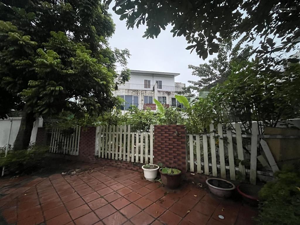 Giá tốt nhất thị trường  bt song lập 252m2 khu đô thị đặng xá. giá bán 31 tỷ thu về và có gia lộc