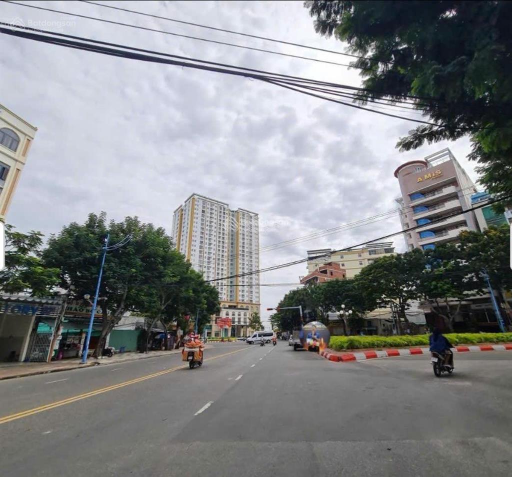 Bán đất ngay ngã 4 mặt tiền võ thị sáu và hoàng hoa thám vị trí vàng trung tâm tp.vũng tàu 45 tỷ tl