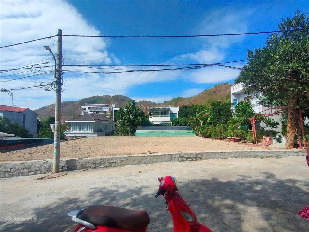 Bán nhanh đất biệt thự biển vũng tàu đường trần phú, 3 mặt tiền view triệu đô, giá tốt chỉ 27 tỷ tl