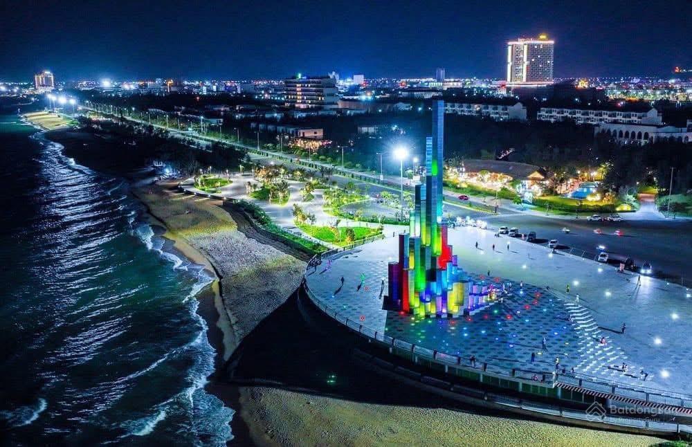 Khu đấu giá đường 14 ngay trung tâm tp tuy hoà cách biển chỉ 300m khu sầm uất nhất giá tốt