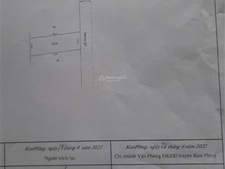 Đối diện chợ trung tâm thị trân mang đen phu hơp konh doanh đât chợ