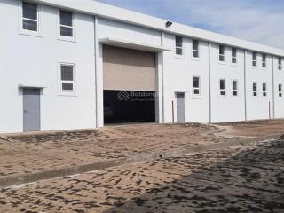 Bán dt 9000m² có 2 nhà xưởng mỗi nhà xưởng 2300m² đầy đủ pháp lý chỉ vào sử dụng. giá 64 tỷ