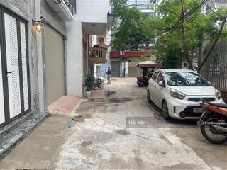 Bán nhà p cổ nhuế, bắc từ liêm, diện tích 41m2, mặt ngõ kinh doanh, ô tô đỗ cửa, giá 10,5 tỷ