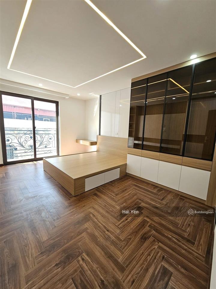 Bán nhà cầu giấy  phố khúc thừa dụ, trần thái tông 40m2 x 7 tầng thang máy, 13,5 tỷ