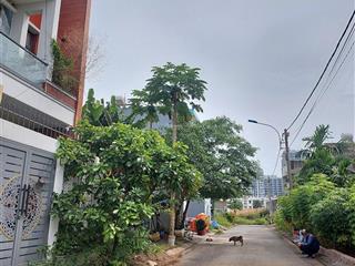 Đất đẹp phân lô vuông vức không lỗi phong thuỷ đường nhựa sạch đẹp. chỉ 3,350 tỷ