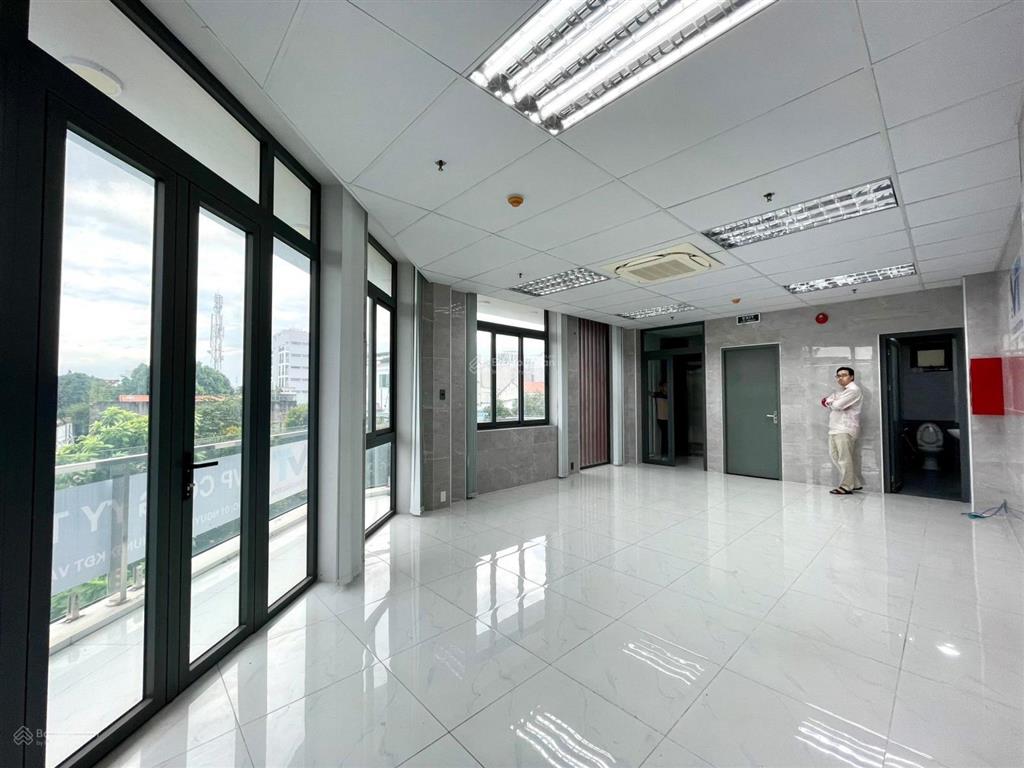 Cho thuê văn phòng kdt vạn phúc city 25m2 5tr, 40m2m 7.3tr, 80m2 10tr có thang máy, máy lạnh