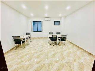 Văn phòng kdt vạn phúc city giá 5.5tr/th full nội thất, bàn ghế, máy lạnh, rèm thang máy