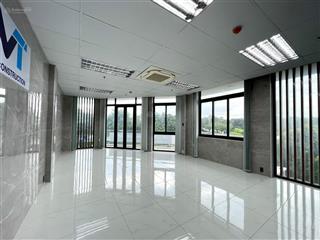Cho thuê văn phòng kdt vạn phúc city giá 9tr có máy lạnh, thang máy, wc riêng