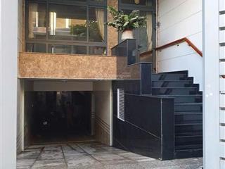 Cho thuê tầng trệt văn phòng 100m2 gía 10tr có thang máy