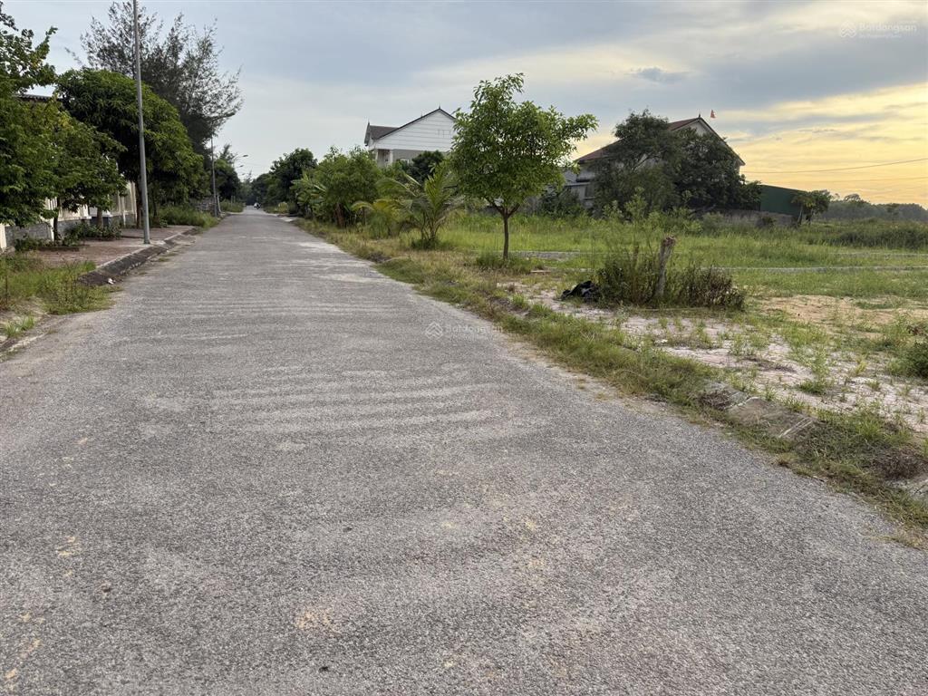 Bán đất tái định cư nghi hương giá đẹp chỉ 2 tỷ 550 triệu đường 12m hướng đông nam