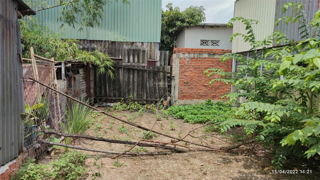 Cần bán 169m2 thổ cư 100% tại khối 3 thị trấn cần giuộc, đường xe tải, giá 2.35 tỷ,  0984 459 ***