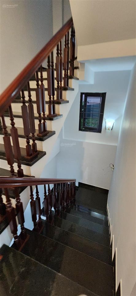 Cần bán nhà 3 tầng ngõ phố cầu cốn chỉ 2,79 tỷ