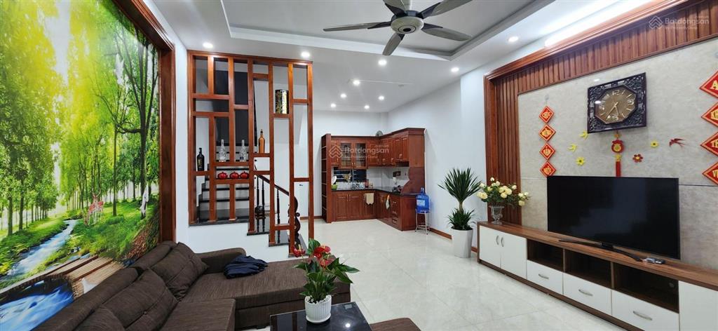 Cần bán nhà 3 tầng ngõ phố cầu cốn chỉ 2,79 tỷ