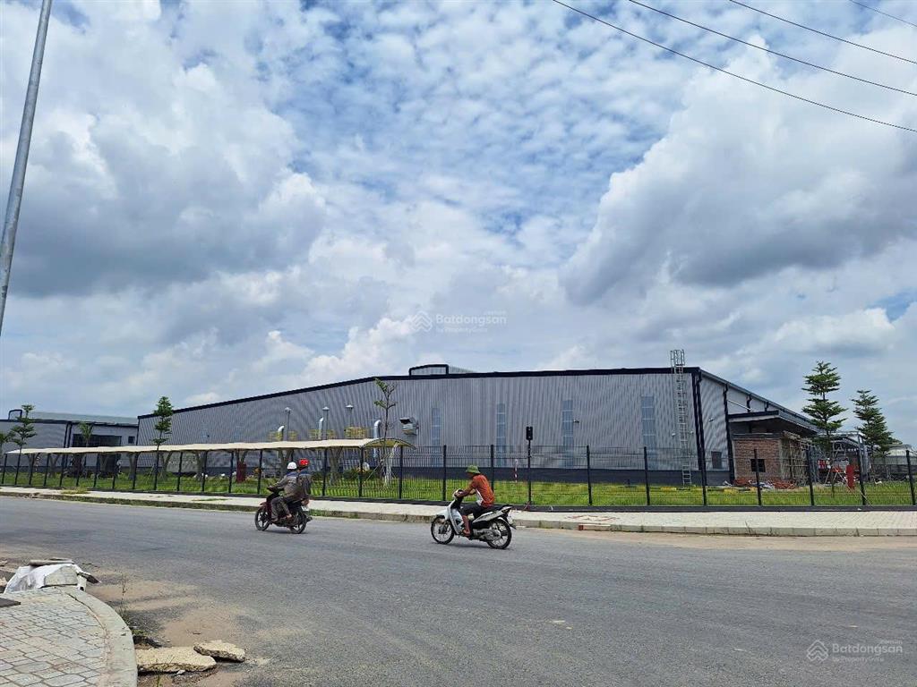 Cho thuê 3 xưởng mới hiện đại, kcn mỹ hào,dt 3000m2,5000m2 & 10.000m2 xin đc fdi & chế xuất