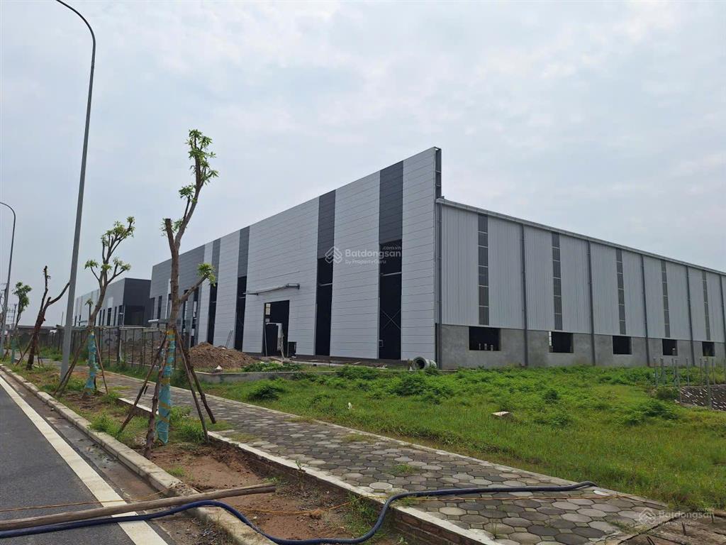 Cho thuê kho xưởng mới khu văn lâm, văn giang 500m đến 200.000m2 có dock cont, panel, cần trục 20t