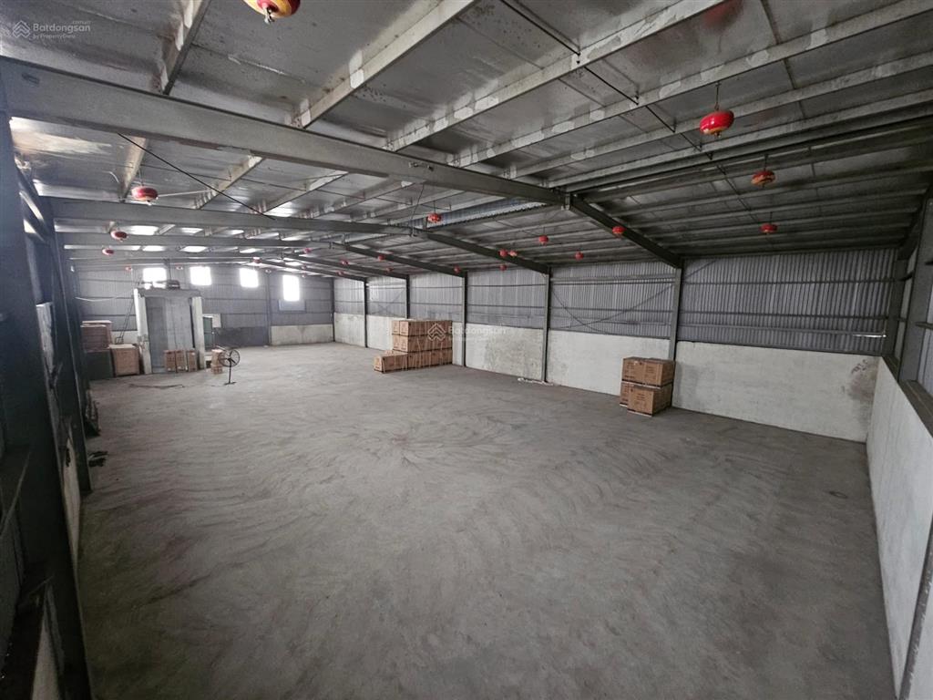 Cho thuê kho xưởng hai tầng dt 1300m2 tại ccn bát tràng gia lâm hà nội