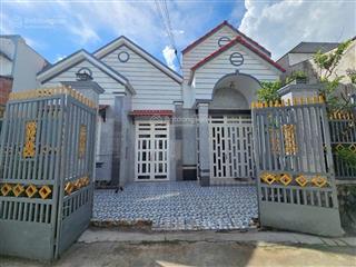 Bán biệt thự ngang 10m hoàng quốc việt có sân rộng