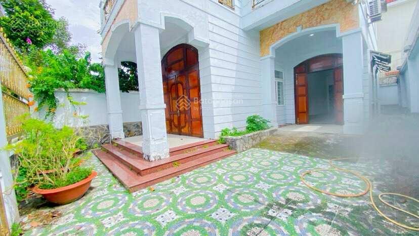 Cho thuê biệt thự 5 phòng khu long thịnh tiện văn phòng