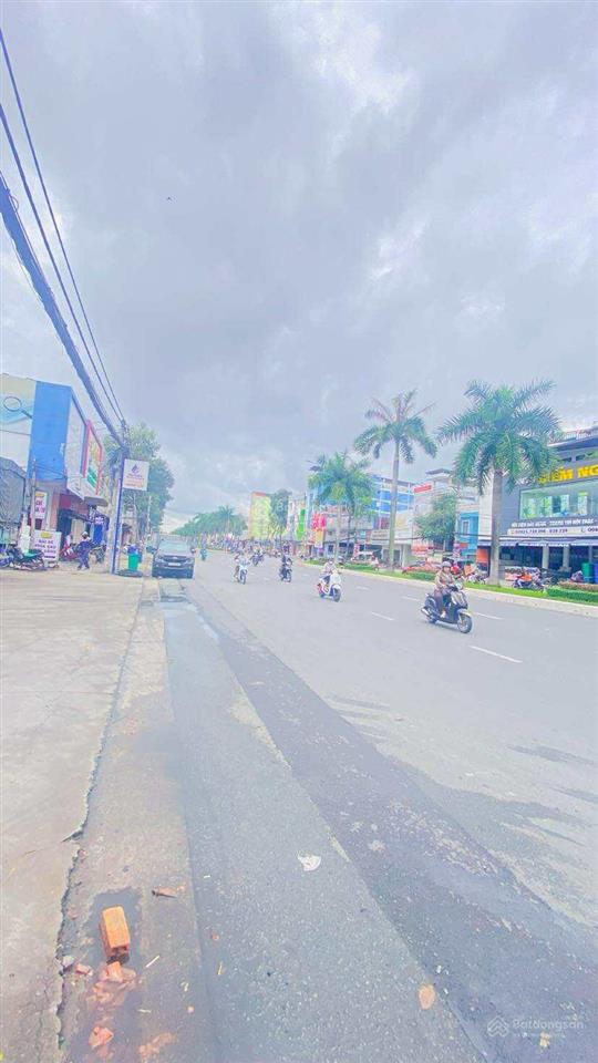 Cho thuê đất mặt tiền đường 3/2 tiện làm văn phòng