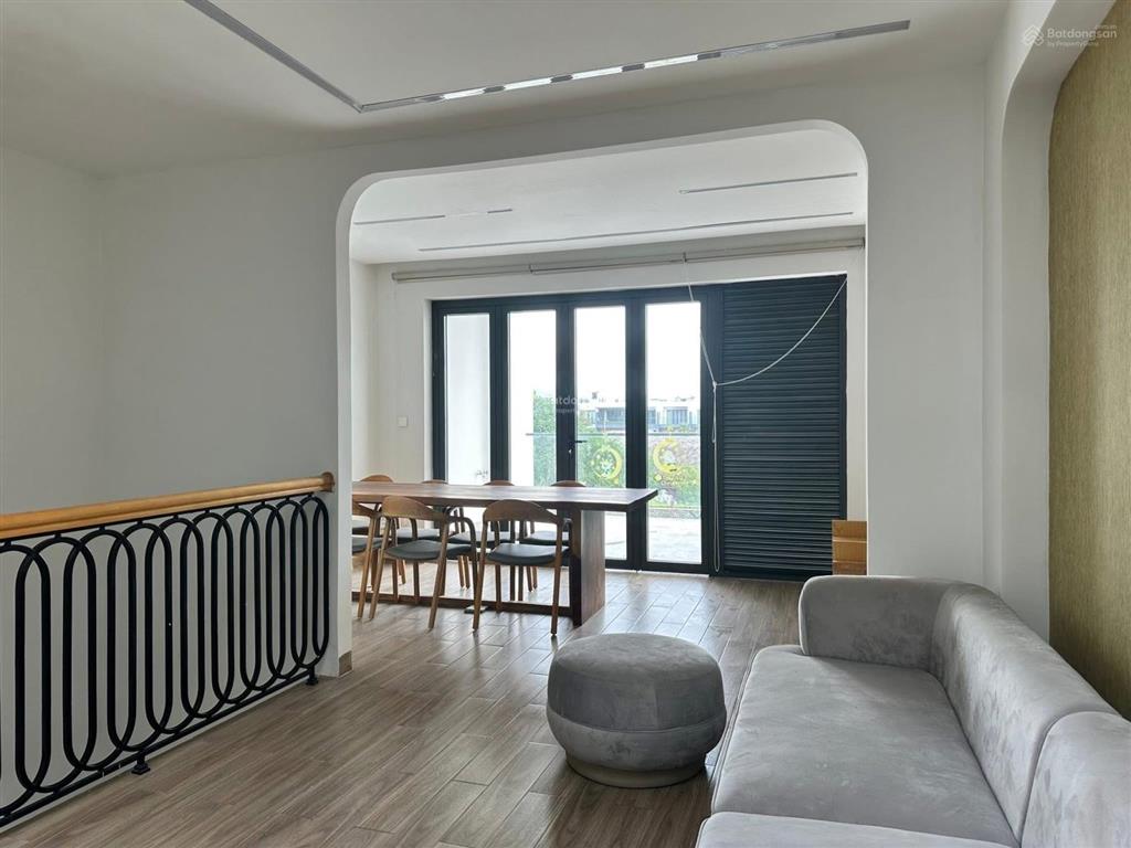 Bán nhà gói 8 mỹ gia the capella nha trang đường thông đối diện hồ bơi công viên giá tốt