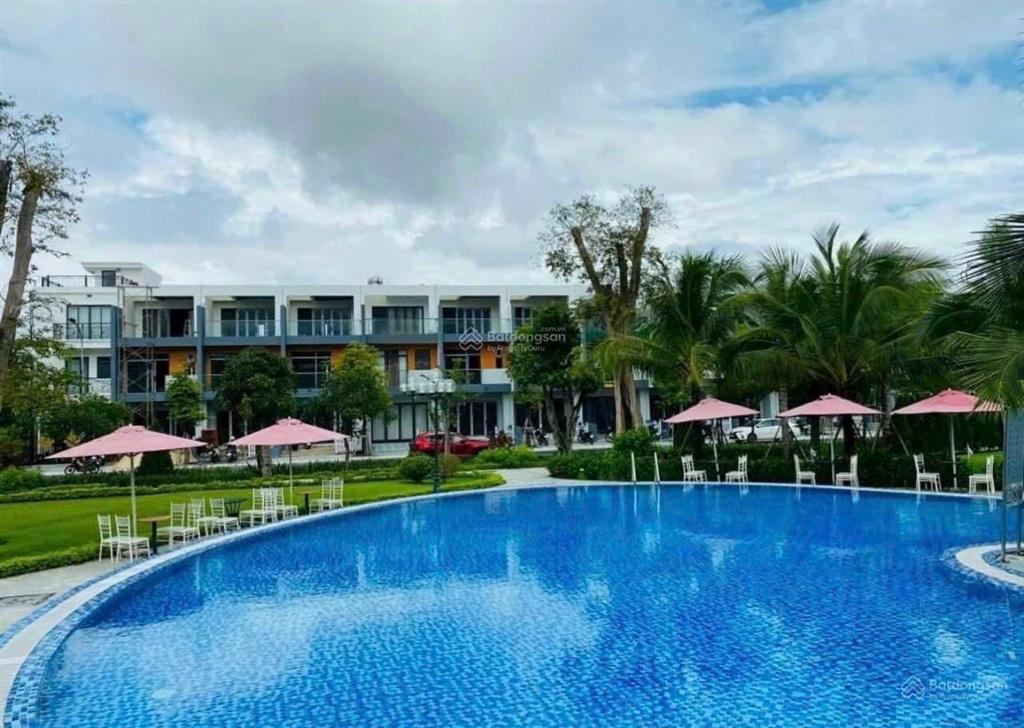 Bán nhà gói 8 mỹ gia the capella nha trang đường thông đối diện hồ bơi công viên giá tốt