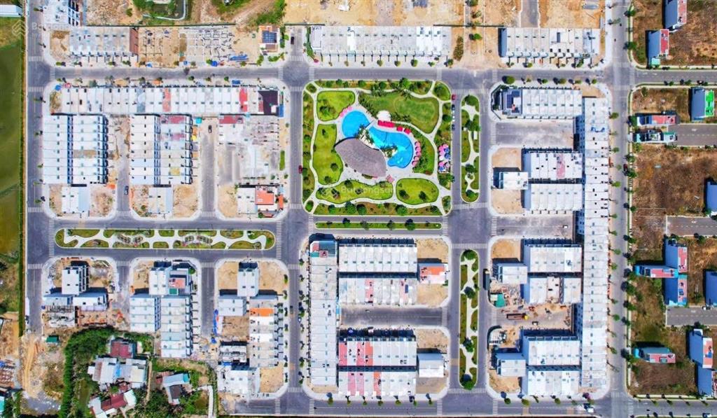 Bán nhà gói 8 mỹ gia the capella nha trang đường thông đối diện hồ bơi công viên giá tốt