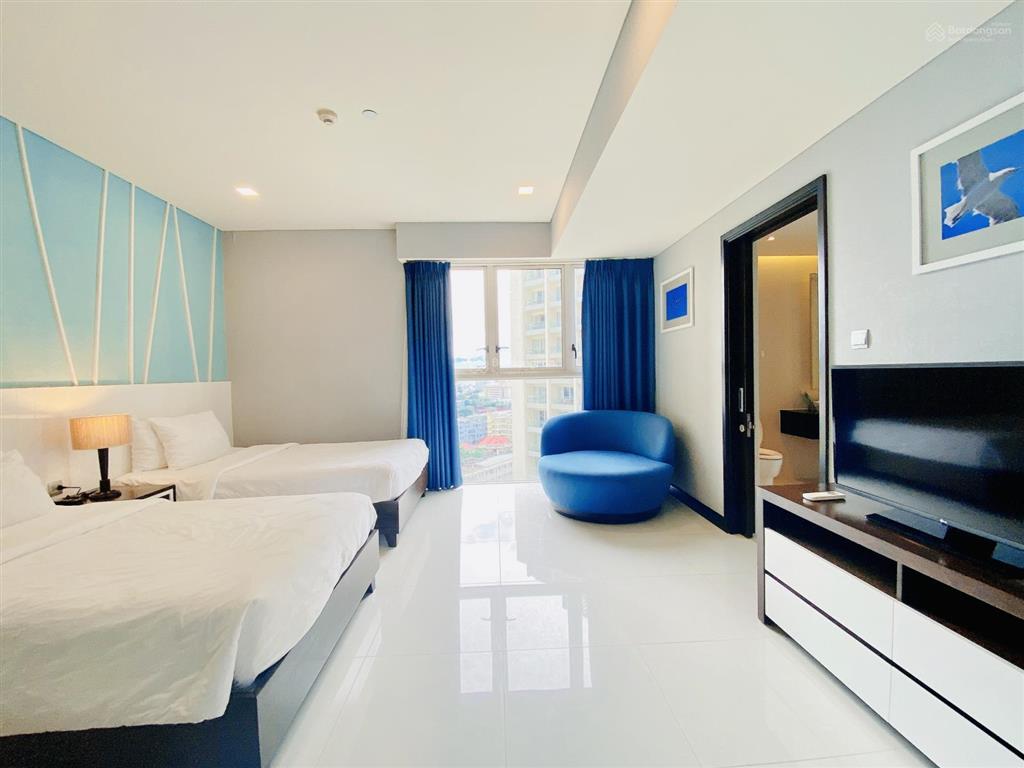 Bán lại căn hộ 2 phòng ngủ the costa nha trang, pháp lý sổ hồng, nội thất sang trọng, view biển
