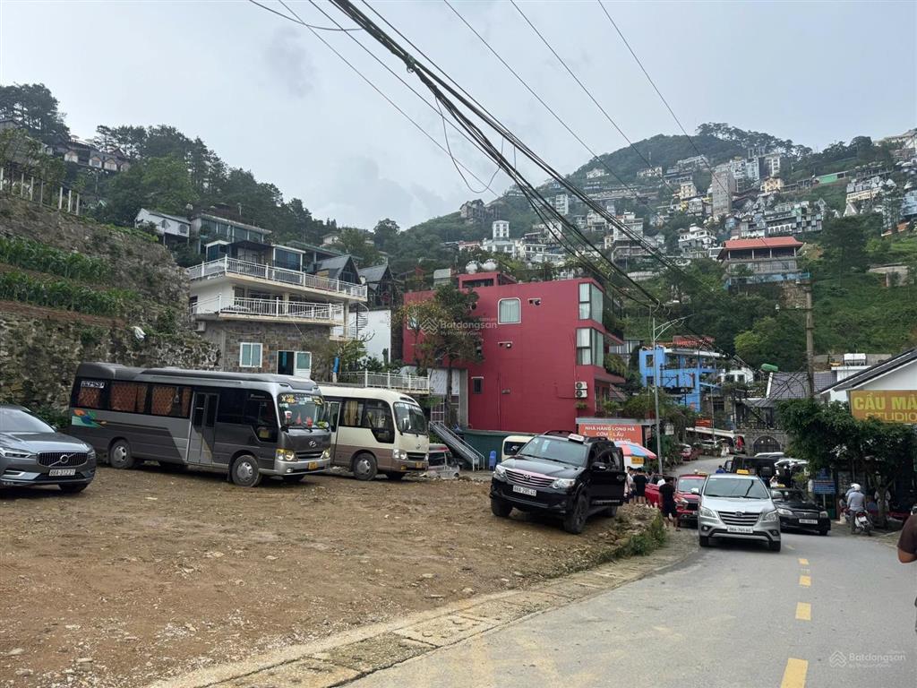 Bán đất thị trấntam đảo, diện tích 185m2, mặt tiền 5.86m, sổ đỏ sẵn, giá 40.5tr/m2.  098679722ấn