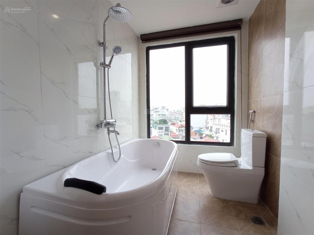 Chung cư cho thuê tại ba đình, gần lotte center, giá cực tốt, view đẹp, cửa sổ thoáng