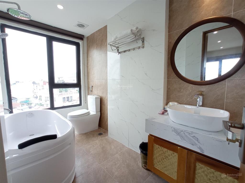 Chung cư cho thuê tại ba đình, gần lotte center, giá cực tốt, view đẹp, cửa sổ thoáng