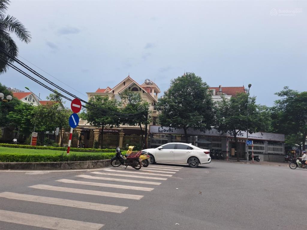 Cho thuê biệt thự tây nam linh đàm 250m2, giá 40tr/tháng, đã hoàn thiện đẹp
