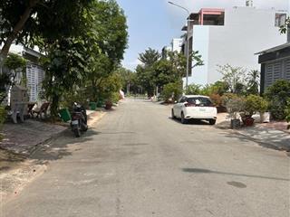 Bán căn nhà khu tái định cư phú mỹ,quận 7,mặt tiền đường d7 lô m giá 11 tỷ nhà đẹp