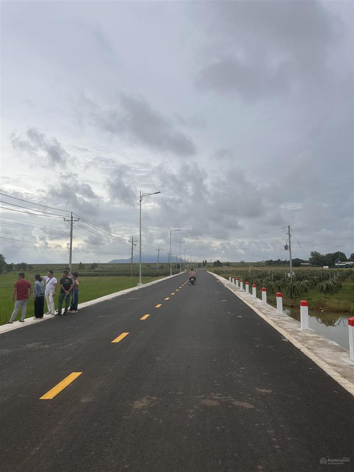 Bán đất mặt tiền nguyễn minh châu  lagi diện tích 911m2 giá 1 tỷ