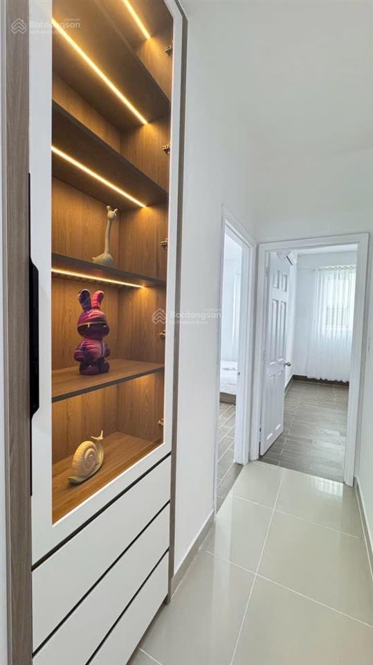 Căn hộ nội thất mới đầy đủ, dt 78m2 (2pn + 2wc) căn góc view nhìn hướng sông 3.75 tỷ, hỗ trợ vay