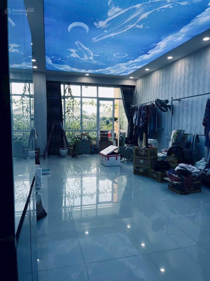 Căn góc tầng chỉ 2 căn hộ, view mặt tiền thoáng mát 124m2 (3pn + 2wc) nhà cơ bản 4.5 tỷ, sổ hồng