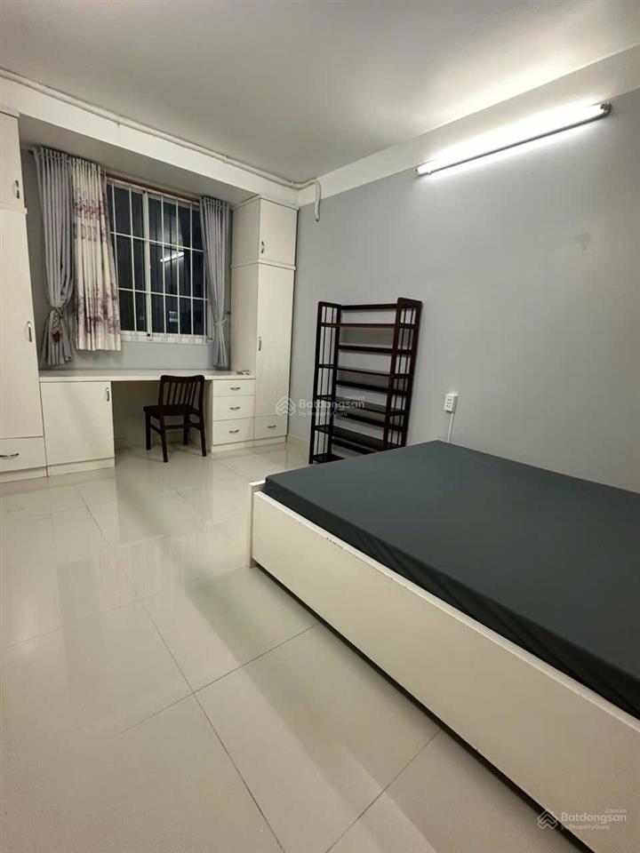 View sông phú mỹ hưng, dt 78m2 (2 phòng ngủ + 2wc) nhà decore, nội thất đầy đủ 3.85 tỷ, hỗ trợ vay