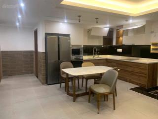 5.3 tỷ căn hộ penthouses có sân vườn, dt 85m2 (3pn + 2wc) decore đủ công năng, nội thất đầy đủ.