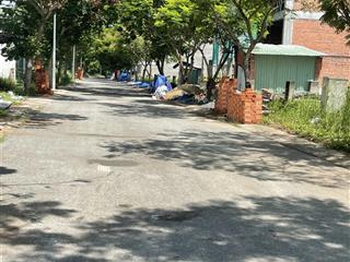 Cho thuê nhà phố dự án kdc nhơn đức  vph, nhà bè, giá 25tr/th, nội thất cơ bản,  091827878
