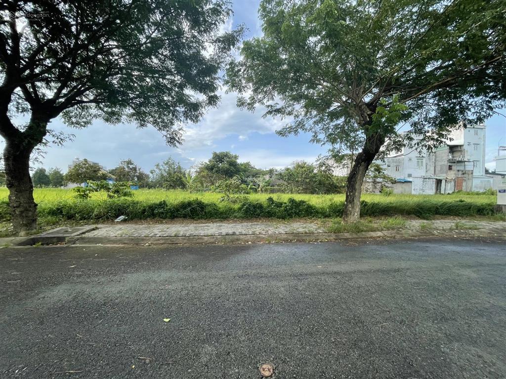 Bán gấp nền biệt thự phú xuânvph view rạch, nhà bè, 240m2, giá siêu hạt rẻ, 52tr/m2  0918 278 ***