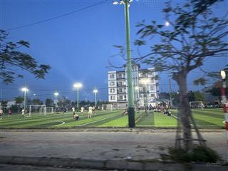 Đầm sen  nhx  sát sân bóng siêu đẹp. giá rẻ