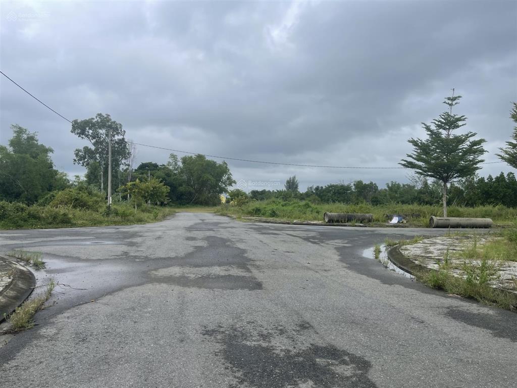 Chính chủ cần bán lô góc đường phan huỳnh điểu và hói kiểng 23