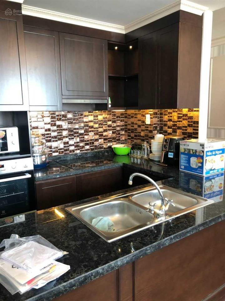 Cho thuê căn góc 3pn/2wc 96m2 leman luxury quận 3, lầu cao view đẹp, giá 35tr/tháng.  0934 004 ***