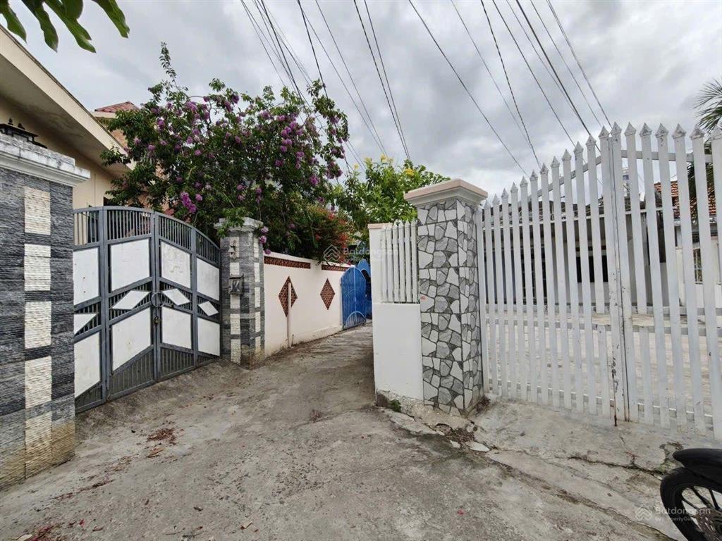 Cần bán gấp nhà vườn cấp 4 vĩnh hiệp, phường tây nha trang