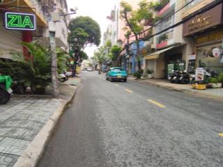 Bán gấp nhà mặt tiền nguyễn hồng đào, tân bình 70m2  4 tầng  sd 242m2 kinh doanh đa ngành nghề