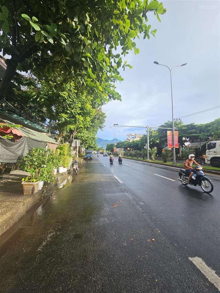 Bán nhà mặt tiền đường 33m nguyễn lương bằng , view sông . đà nẵng